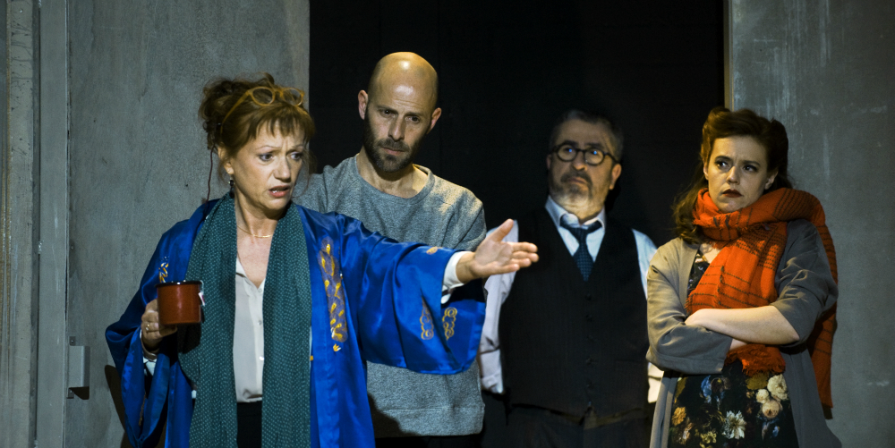 TEATRE_BARCELONA-hamlet-lliure-REVISTA_3